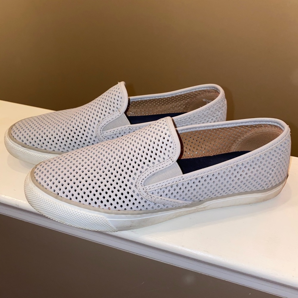 Sperry slip-on sneaker